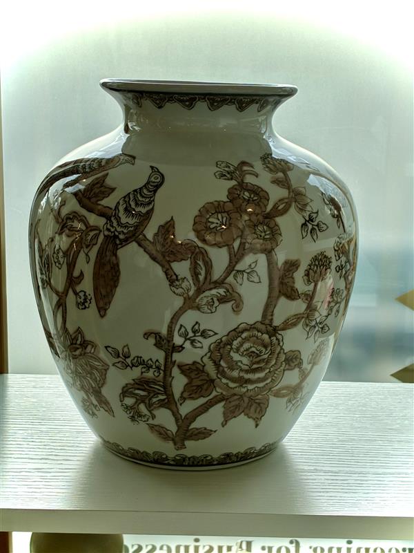 Gold China Pattern Vase