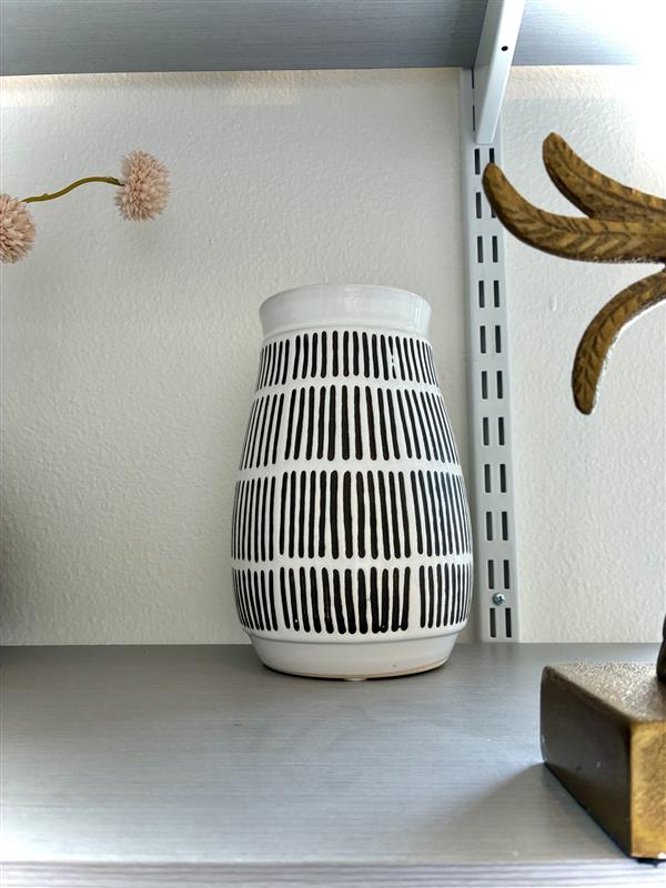 Black & White Stripped Vase (2)