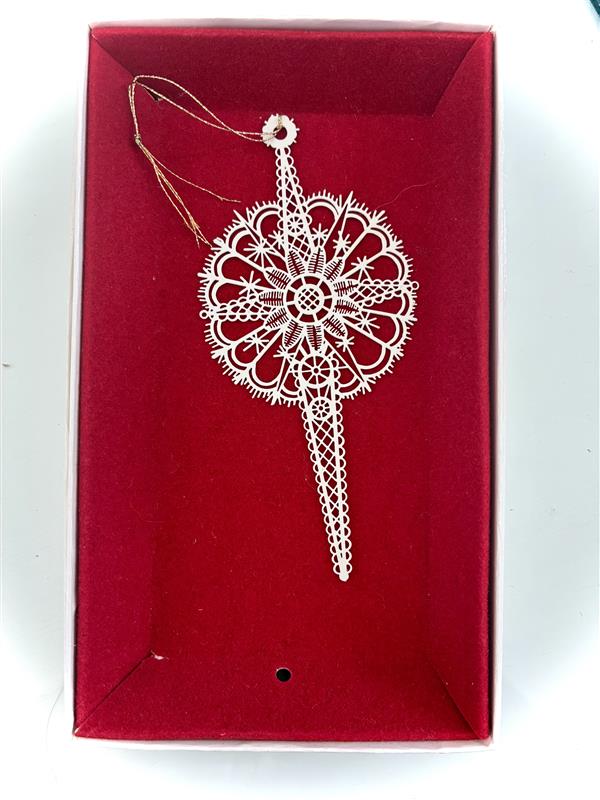 Winterlace by Tamerlane Geometric Ornament