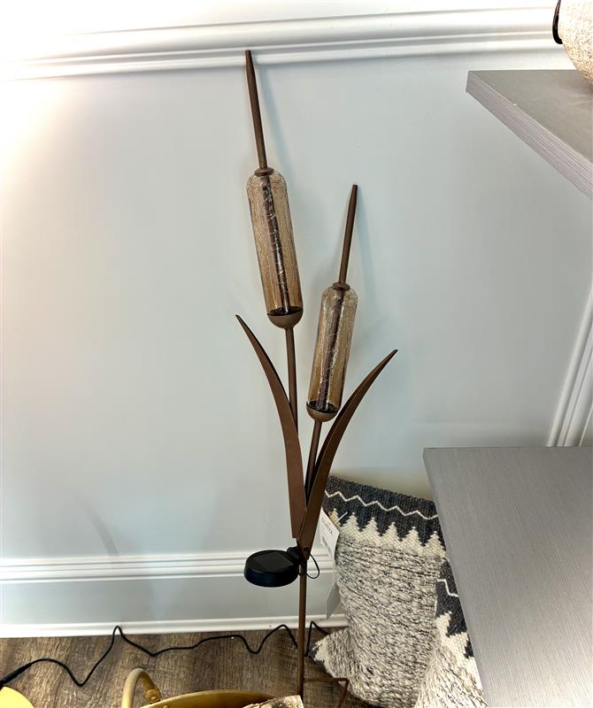 Solar Power Cattail Light